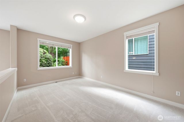 24750 NE 3rd Place, Sammamish, WA 98074