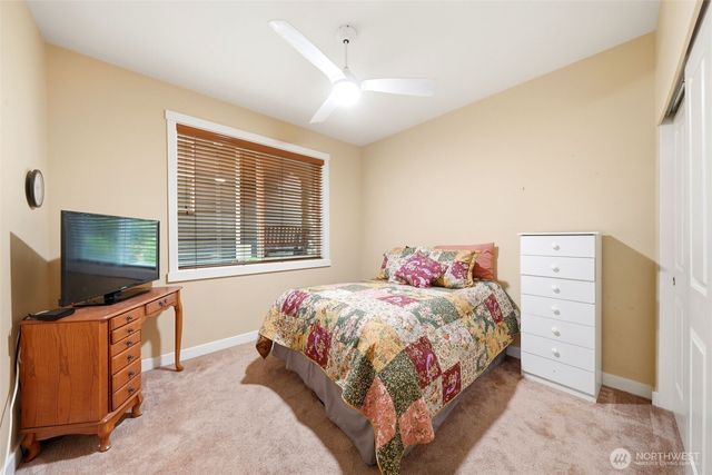 24750 NE 3rd Place, Sammamish, WA 98074