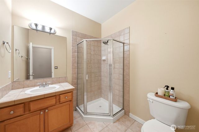 24750 NE 3rd Place, Sammamish, WA 98074