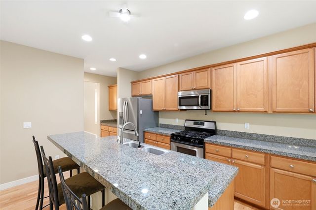24750 NE 3rd Place, Sammamish, WA 98074