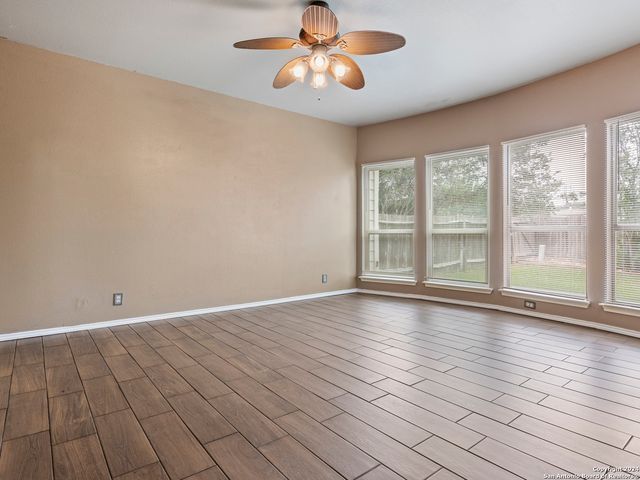 18 NIKITA DR, San Antonio, TX 78248