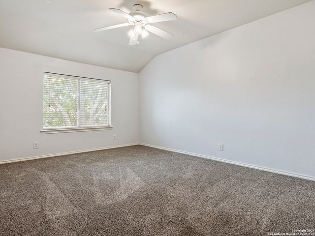 18 NIKITA DR, San Antonio, TX 78248
