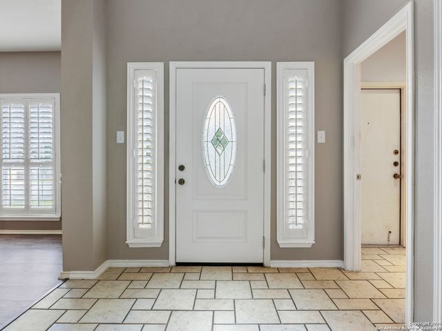 18 NIKITA DR, San Antonio, TX 78248