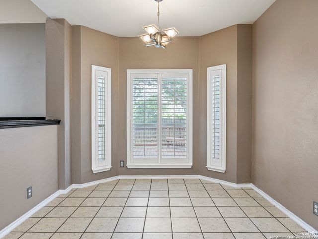 18 NIKITA DR, San Antonio, TX 78248