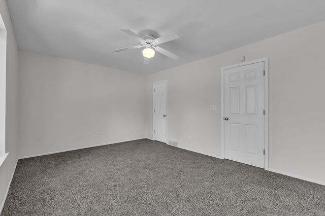 753 Peninsula Court 305, Ann Arbor, MI 48105