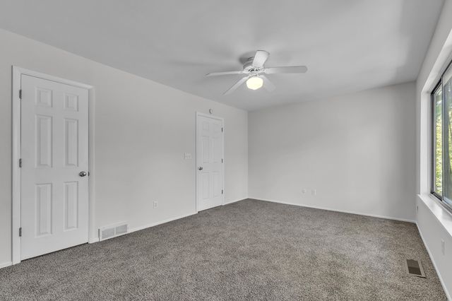 753 Peninsula Court 305, Ann Arbor, MI 48105