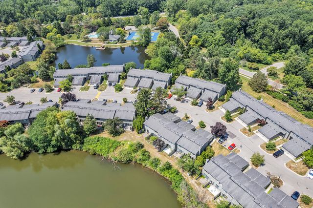 753 Peninsula Court 305, Ann Arbor, MI 48105