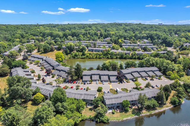 753 Peninsula Court 305, Ann Arbor, MI 48105