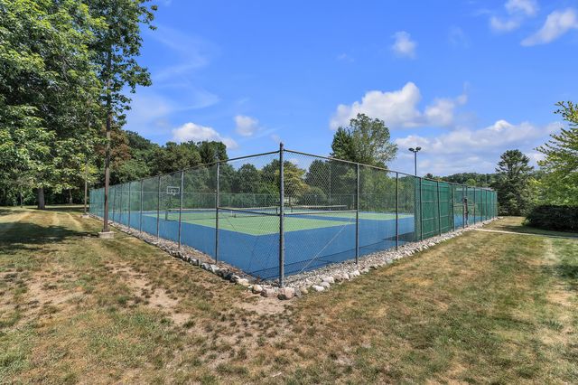 753 Peninsula Court 305, Ann Arbor, MI 48105