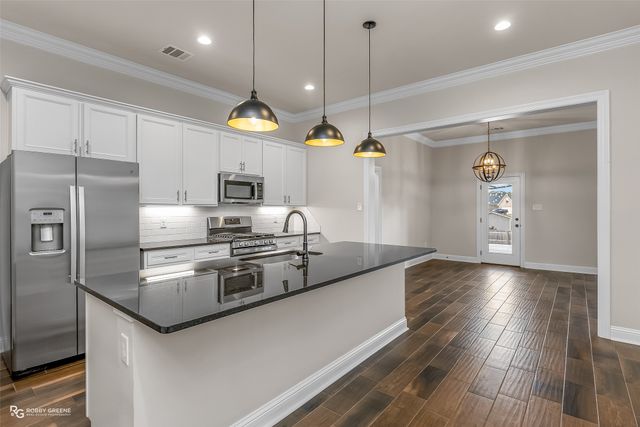 449 N Lost River Drive N, Benton, LA 71006