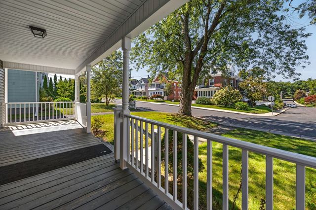 66 Nonotuck St, Holyoke, MA 01040