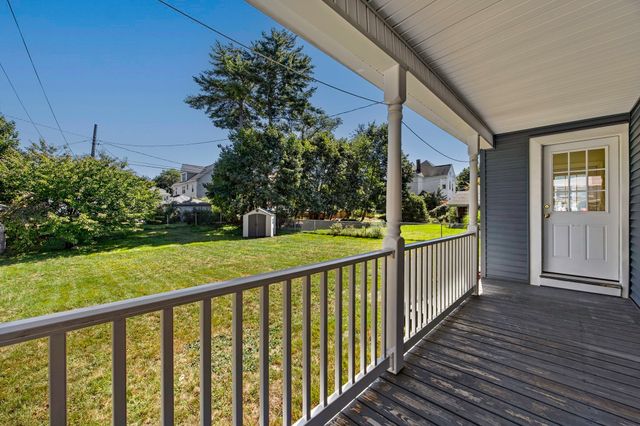66 Nonotuck St, Holyoke, MA 01040