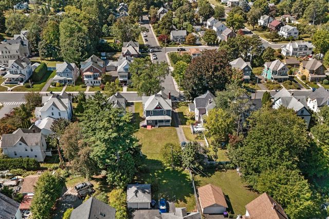 66 Nonotuck St, Holyoke, MA 01040