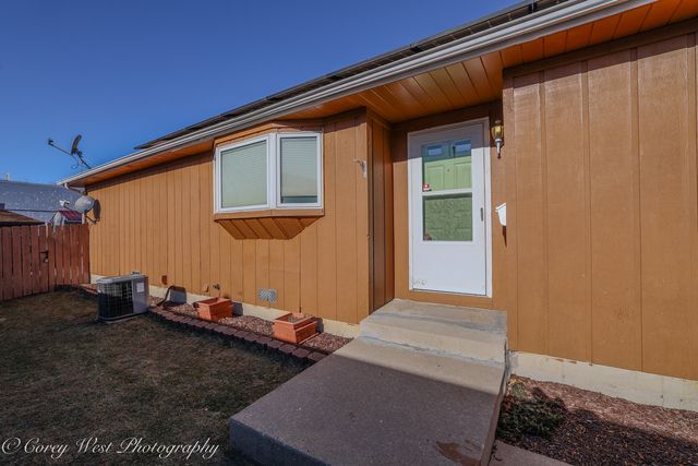 115 S VAN NORTWICK Avenue, Batavia, IL 60510