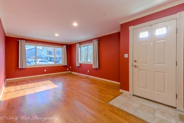 115 S VAN NORTWICK Avenue, Batavia, IL 60510