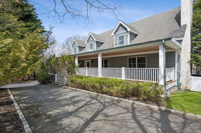 9 Red Creek Circle, Hampton Bays, NY 11946
