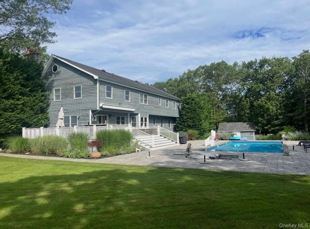9 Red Creek Circle, Hampton Bays, NY 11946