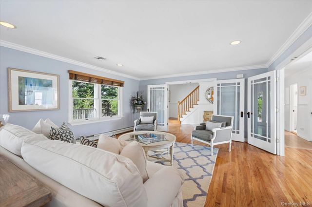 9 Red Creek Circle, Hampton Bays, NY 11946