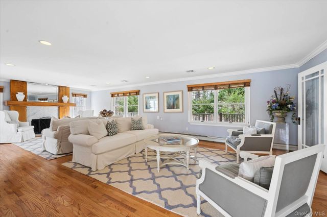 9 Red Creek Circle, Hampton Bays, NY 11946