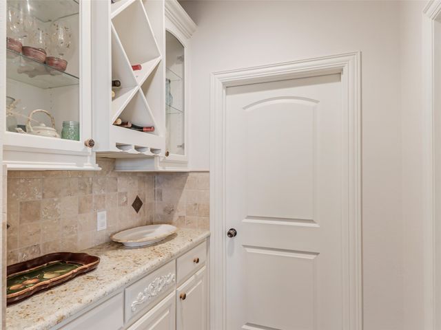 4428 Lake Breeze Drive, Mckinney, TX 75071