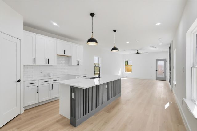 2532 Lowery Street, Dallas, TX 75215