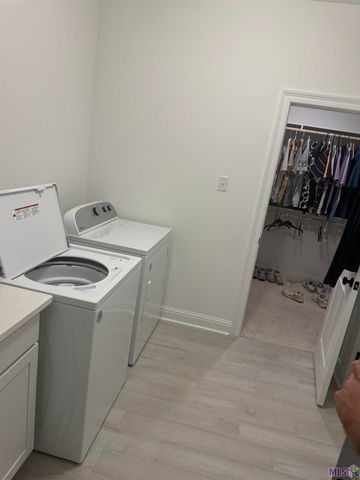 9324 Asoka Ave, Baton Rouge, LA 70810