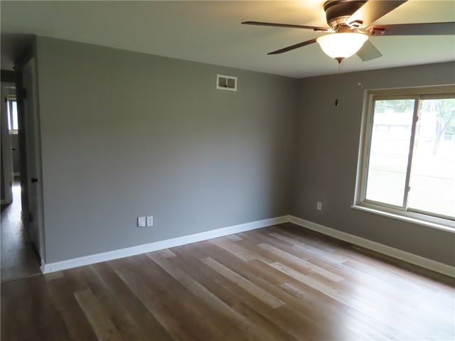 937 E Stroop Road, Kettering, OH 45429