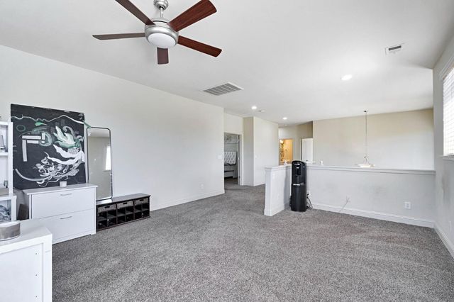 5883 N Leafwood Avenue, Fresno, CA 93723