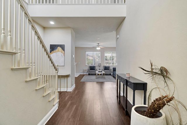 5883 N Leafwood Avenue, Fresno, CA 93723