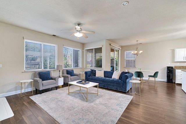 5883 N Leafwood Avenue, Fresno, CA 93723