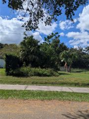 HOLLY STREET, Mount Dora, FL 32757