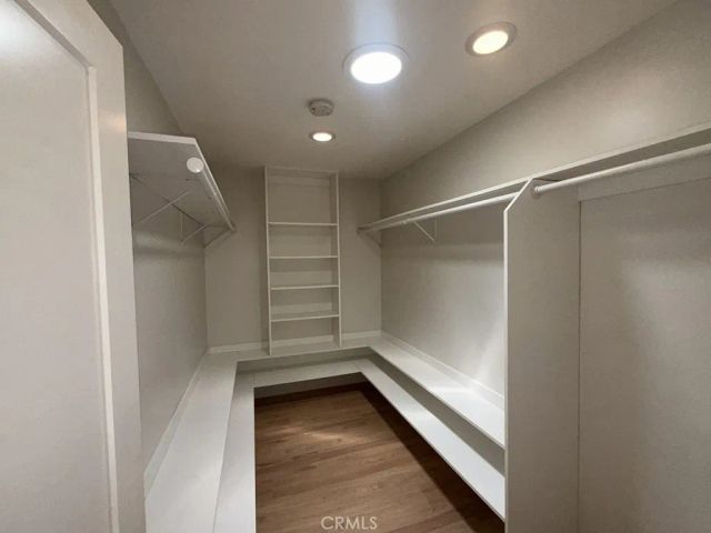 2746 N Kenneth Road North, Burbank, CA 91504