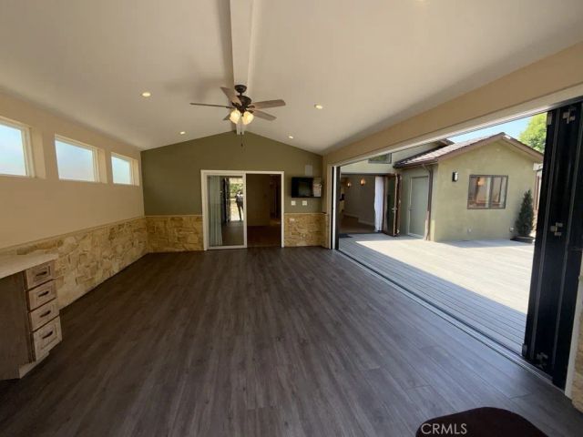 2746 N Kenneth Road North, Burbank, CA 91504