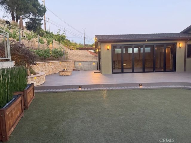 2746 N Kenneth Road North, Burbank, CA 91504