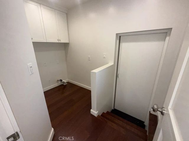 2746 N Kenneth Road North, Burbank, CA 91504