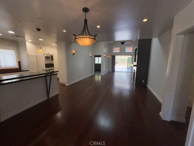 2746 N Kenneth Road North, Burbank, CA 91504