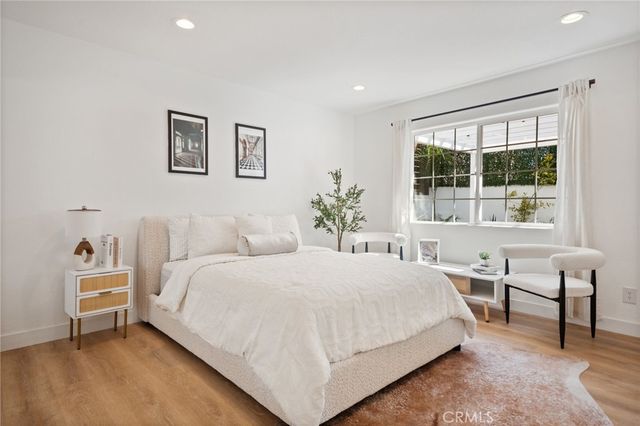 916 N Oxford, Los Angeles, CA 90029