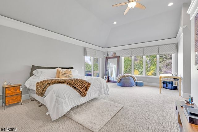 17 Elmwood Dr, Warren Twp., NJ 07059
