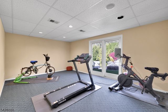 17 Elmwood Dr, Warren Twp., NJ 07059
