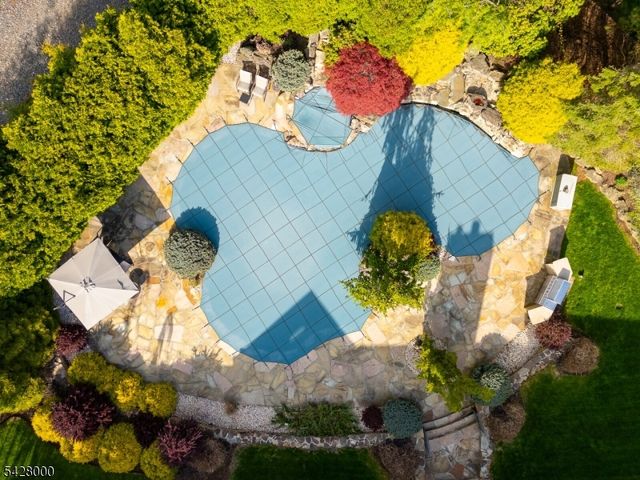17 Elmwood Dr, Warren Twp., NJ 07059
