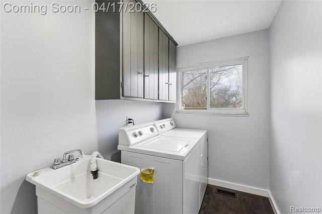 337 Bella Vista Drive, Grand Blanc, MI 48439