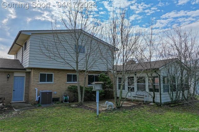 337 Bella Vista Drive, Grand Blanc, MI 48439