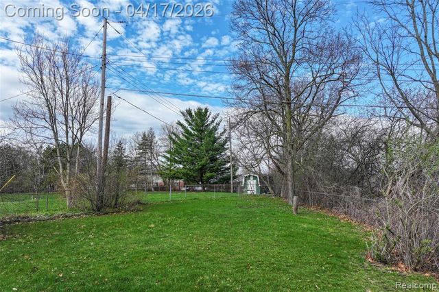 337 Bella Vista Drive, Grand Blanc, MI 48439