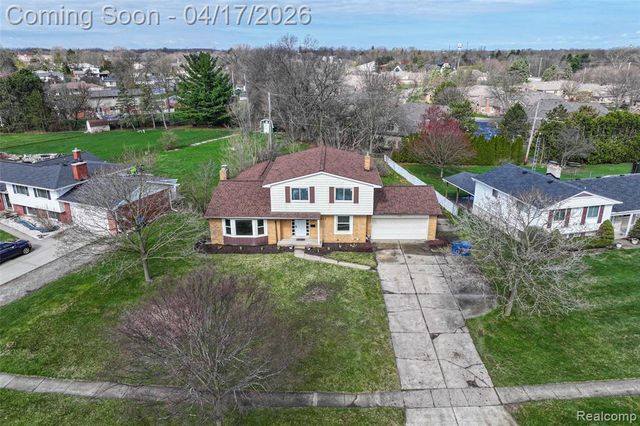 337 Bella Vista Drive, Grand Blanc, MI 48439