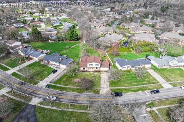 337 Bella Vista Drive, Grand Blanc, MI 48439