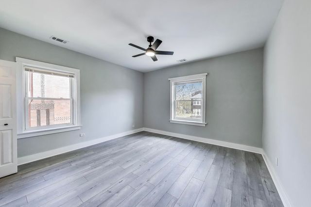 7026 S Vernon Avenue, Chicago, IL 60637