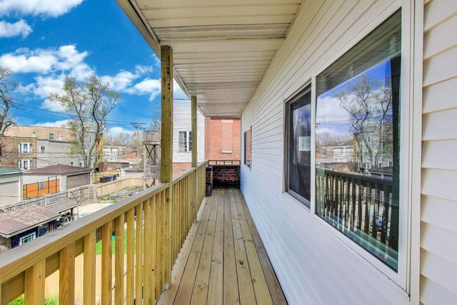 7026 S Vernon Avenue, Chicago, IL 60637