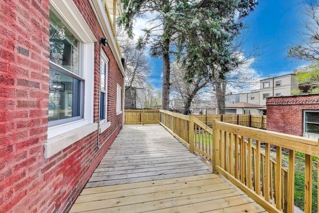 7026 S Vernon Avenue, Chicago, IL 60637