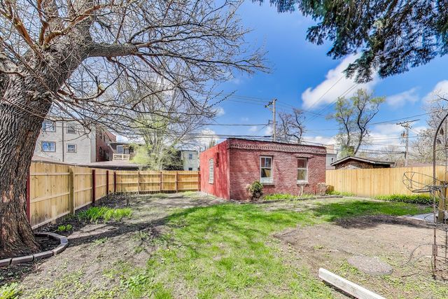 7026 S Vernon Avenue, Chicago, IL 60637