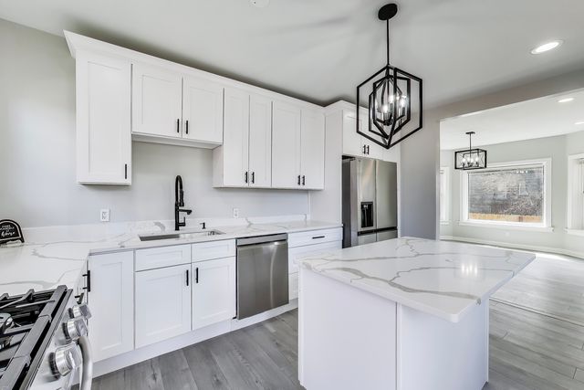 7026 S Vernon Avenue, Chicago, IL 60637